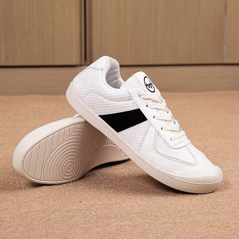 Casual Sneaker Low - รองเท้ากีฬาผู้หญิง รองเท้าลำลองสุดหรู รองเท้าเทนนิส รองเท้าเดินเล่นกลางแจ้ง รองเท้าวิ่ง รองเท้าแฟชั่นแบบแบน