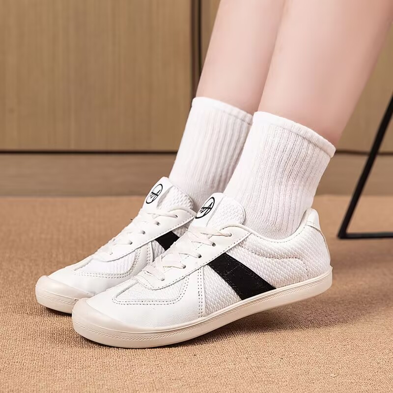 รองเท้ากีฬาผู้หญิง รองเท้าลำลอ - Casual Sneaker Low บทวิจารณ์และราคา