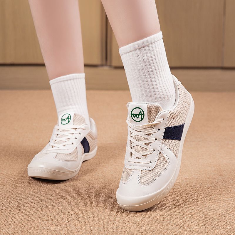 รองเท้ากีฬาผู้หญิง รองเท้าลำลอ - Casual Sneaker Low บทวิจารณ์และราคา