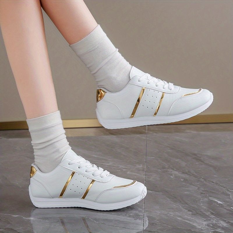 ใหม่มาถึงรองเท้าผ้าใบสําหรับสต - Casual Sneaker Low บทวิจารณ์และราคา