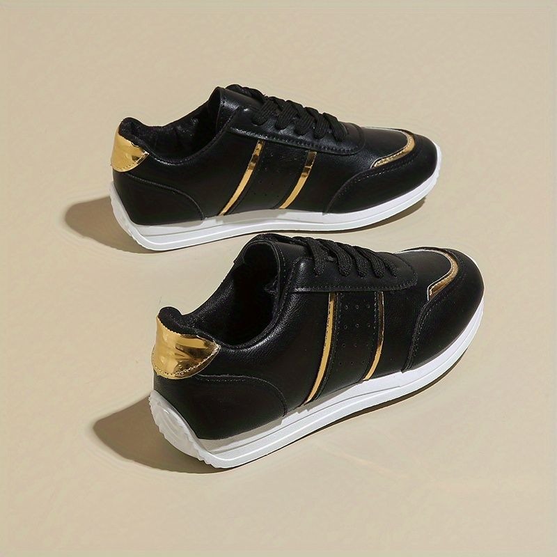 ใหม่มาถึงรองเท้าผ้าใบสําหรับสต - Casual Sneaker Low บทวิจารณ์และราคา
