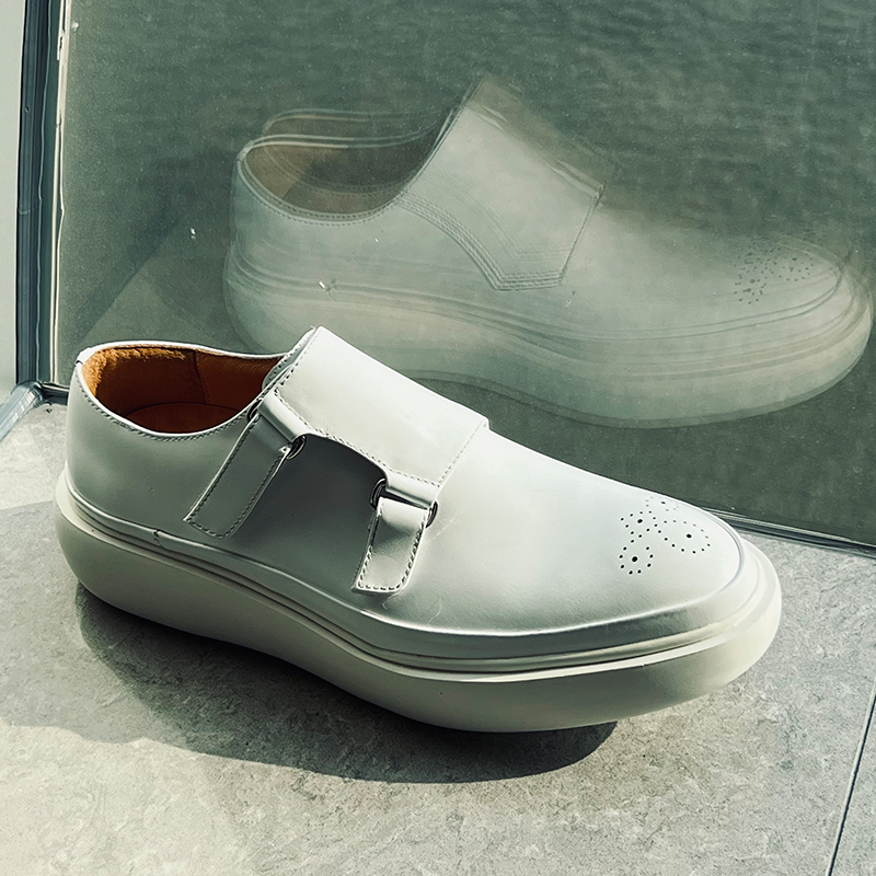 รองเท้าโลฟเฟอร์หนังสีขาวสไตล์ม - Monk Strap Shoe บทวิจารณ์และราคา
